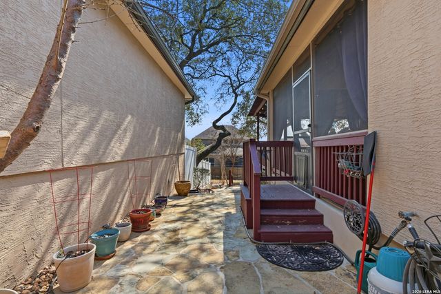 138 Garden Trace, San Antonio, TX 78260