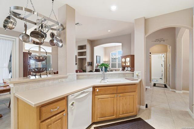 138 Garden Trace, San Antonio, TX 78260