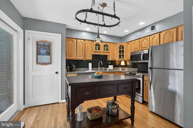 8336 GARFIELD CT, Springfield, VA 22152