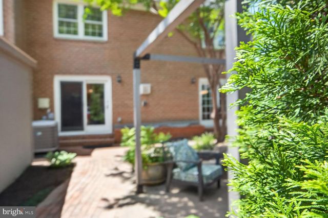 8336 GARFIELD CT, Springfield, VA 22152