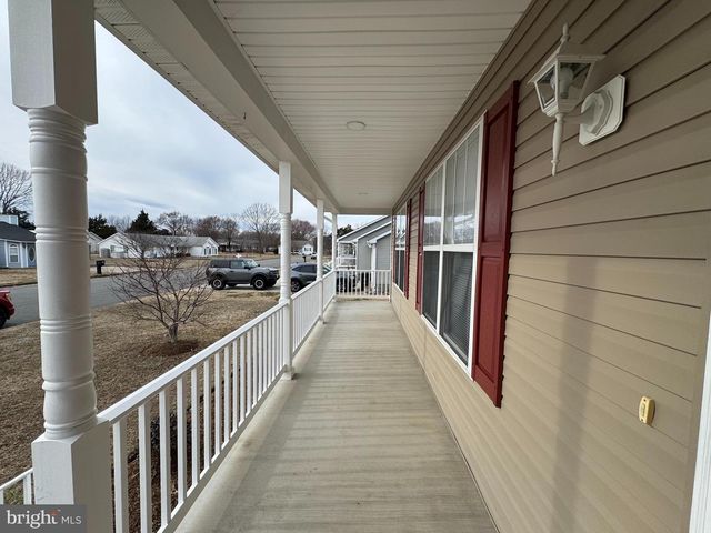 106 LINDA LN, Colonial Beach, VA 22443