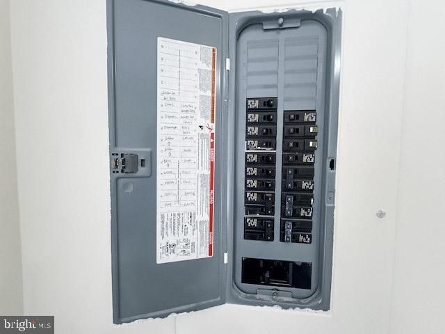 106 LINDA LN, Colonial Beach, VA 22443