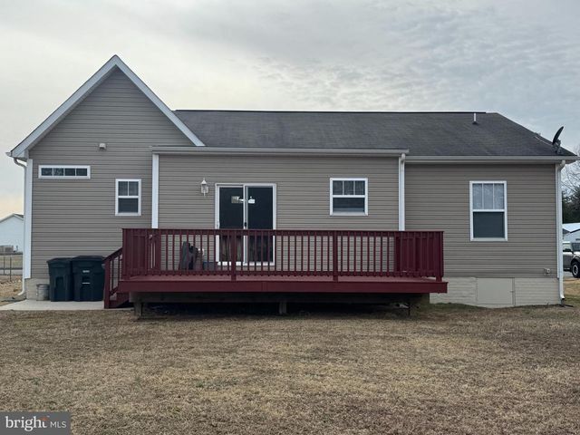 106 LINDA LN, Colonial Beach, VA 22443