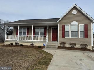 106 LINDA LN, Colonial Beach, VA 22443