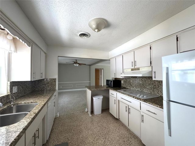 903 MARSCASTLE AVENUE, Orlando, FL 32812
