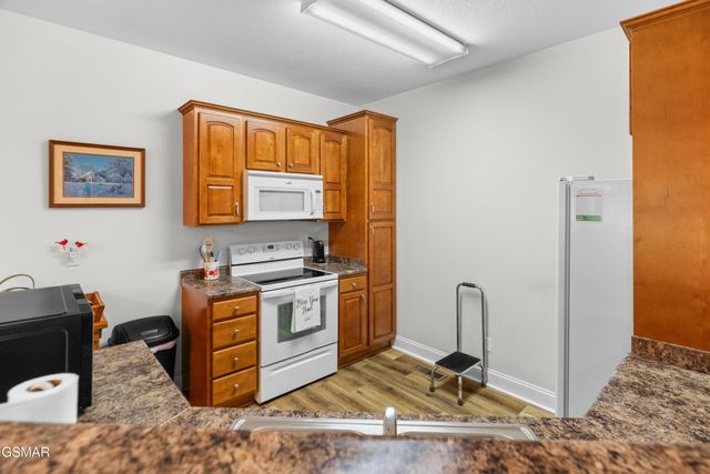 2150 Katie Lane, Dandridge, TN 37725