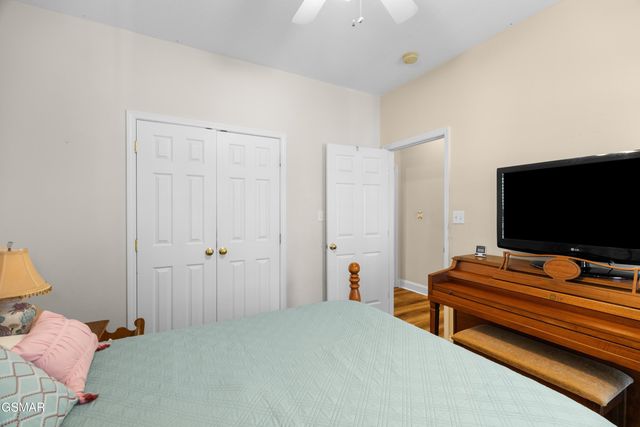 2150 Katie Lane, Dandridge, TN 37725