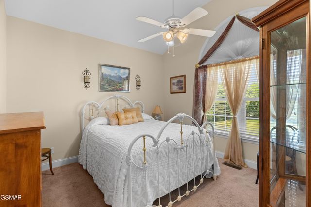 2150 Katie Lane, Dandridge, TN 37725