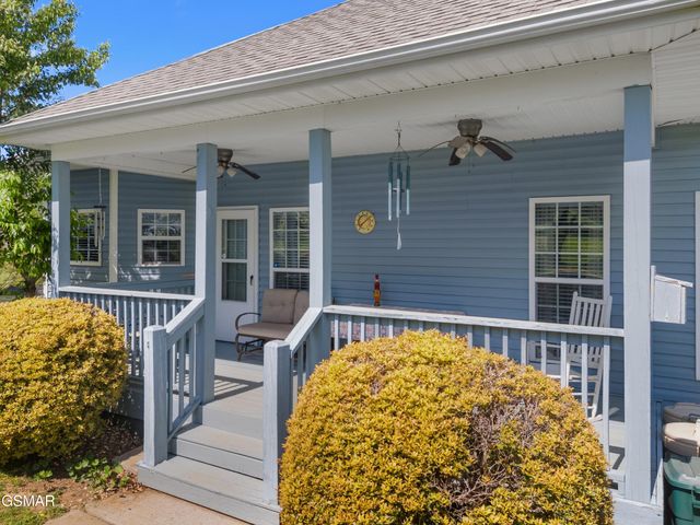 2150 Katie Lane, Dandridge, TN 37725
