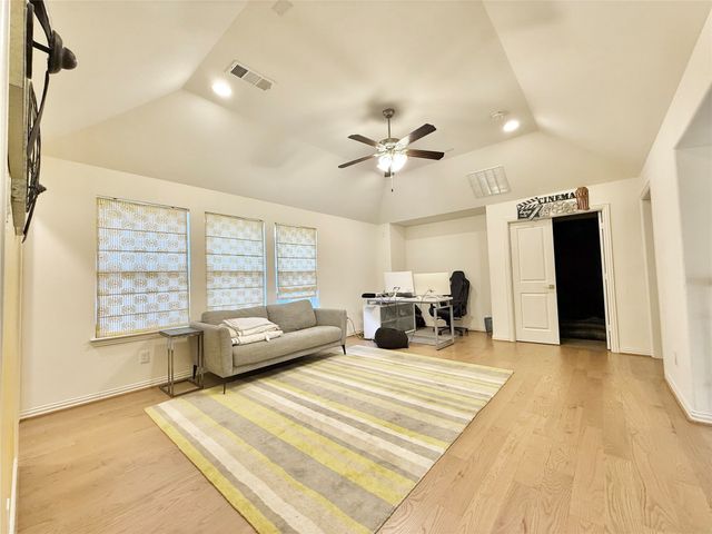 7244 Notre Dame Drive, Irving, TX 75063