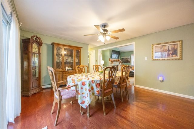 11 Edgeworth Street, Billerica, MA 01821