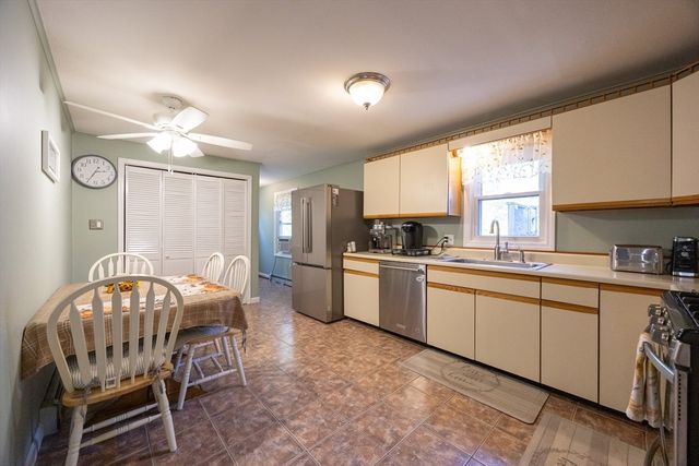 11 Edgeworth Street, Billerica, MA 01821