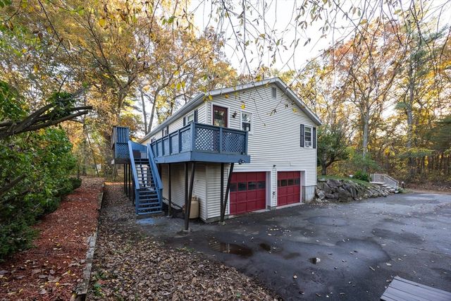 11 Edgeworth Street, Billerica, MA 01821