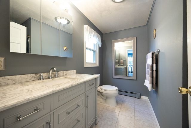 11 Edgeworth Street, Billerica, MA 01821