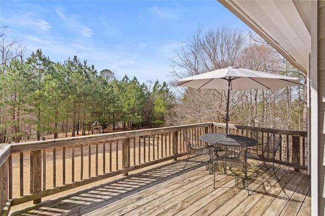 5831 Ridgedale Court, Gainesville, GA 30506