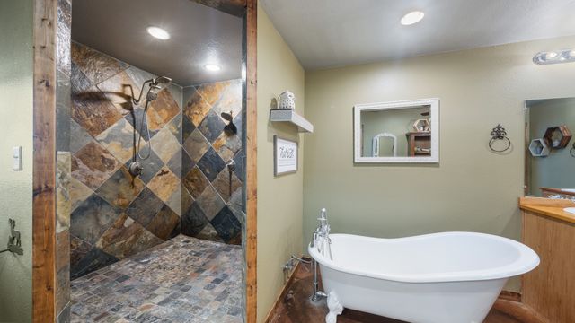 5801 County Road 4128, Scurry, TX 75158