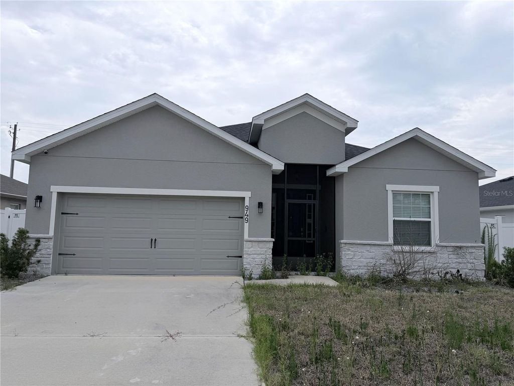 949 MONTGOMERY LANE, Polk City, FL 33868
