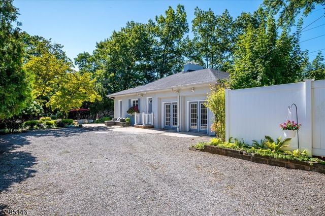497 Easton Ave, Franklin Twp., NJ 08873