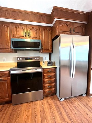 4 Gardner 2, Peabody, MA 01960