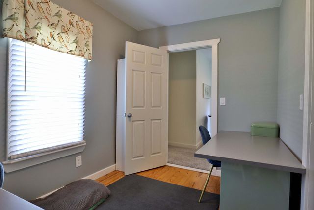 648 S Peach Tree Avenue, Springfield, MO 65802