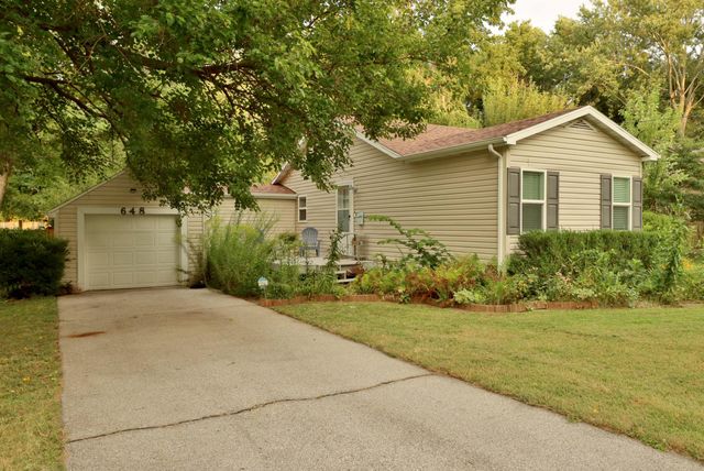 648 S Peach Tree Avenue, Springfield, MO 65802