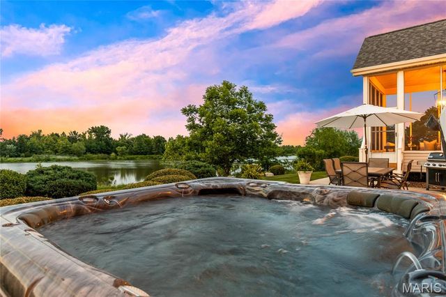 119 Riparian Court, Dardenne Prairie, MO 63368