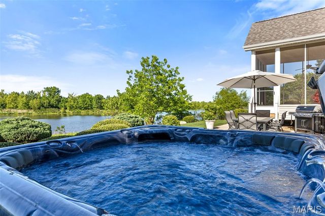 119 Riparian Court, Dardenne Prairie, MO 63368