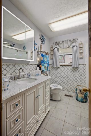 1082 Maple Street, Granite Falls, NC 28630