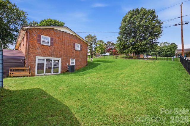 1082 Maple Street, Granite Falls, NC 28630