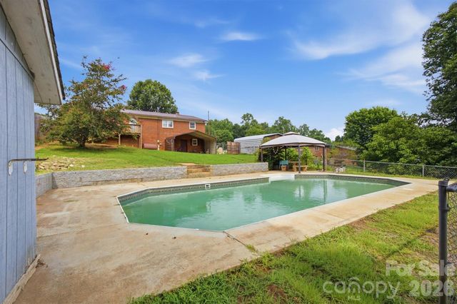 1082 Maple Street, Granite Falls, NC 28630