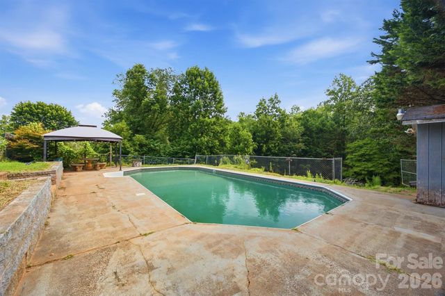 1082 Maple Street, Granite Falls, NC 28630