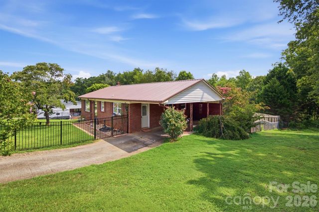 1082 Maple Street, Granite Falls, NC 28630