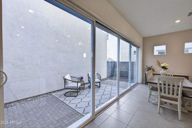 1568 E SHANNON Street, Gilbert, AZ 85295