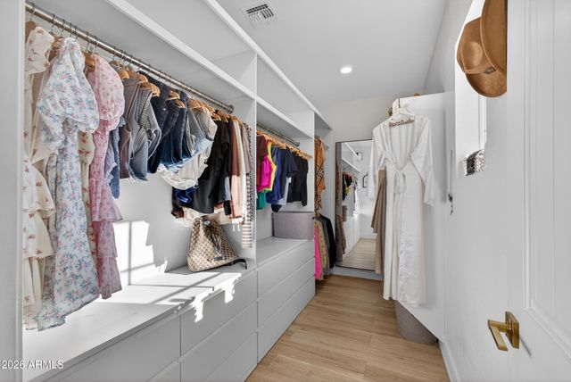 1568 E SHANNON Street, Gilbert, AZ 85295