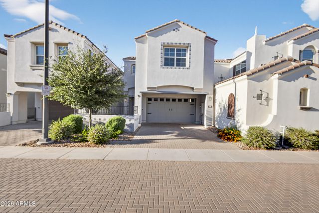 1568 E SHANNON Street, Gilbert, AZ 85295