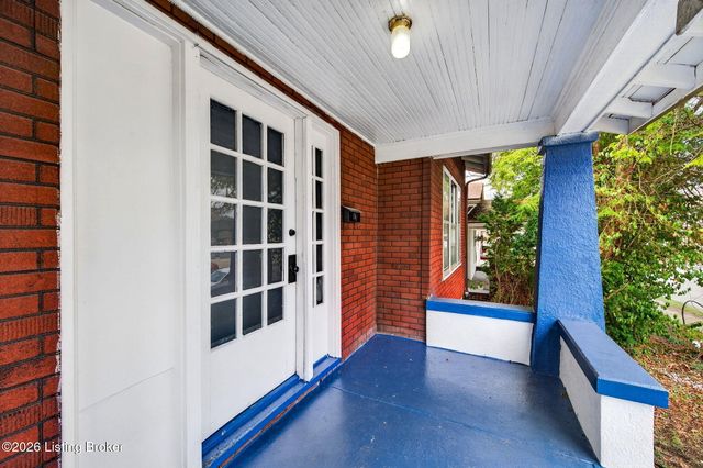 3914 River Park Dr, Louisville, KY 40211