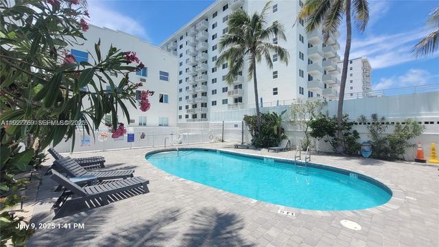 335 Ocean Dr 215, Miami Beach, FL 33139