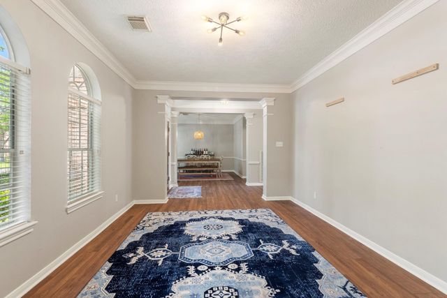 10 Scenic Mill Place, The Woodlands, TX 77382