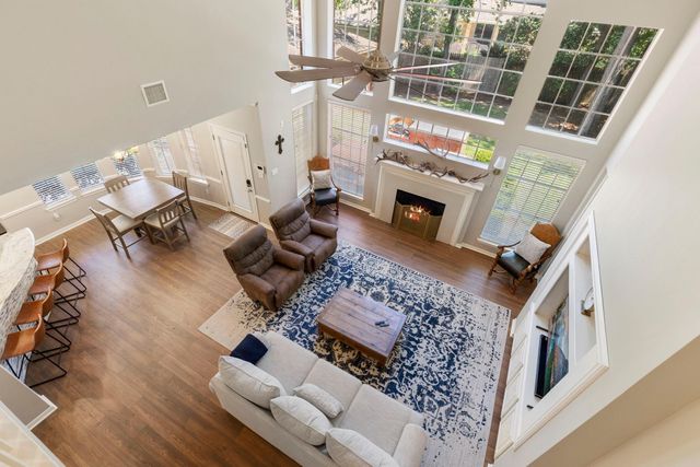 10 Scenic Mill Place, The Woodlands, TX 77382