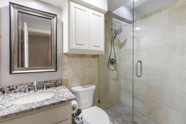10 Scenic Mill Place, The Woodlands, TX 77382