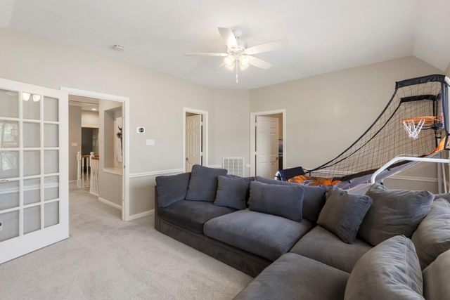 10 Scenic Mill Place, The Woodlands, TX 77382