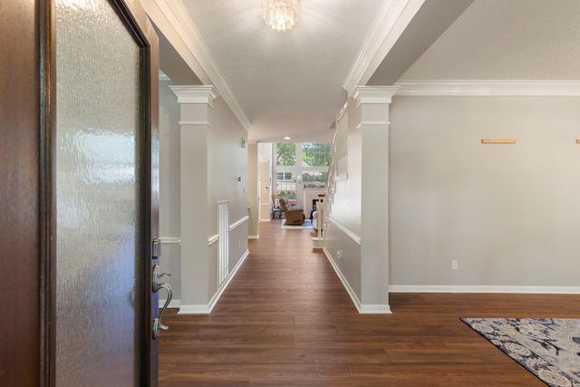 10 Scenic Mill Place, The Woodlands, TX 77382