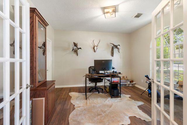 10 Scenic Mill Place, The Woodlands, TX 77382