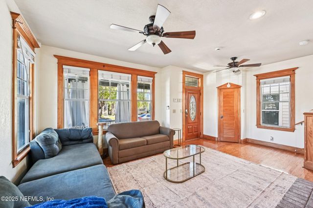 1954 HUBBARD Street, Jacksonville, FL 32206