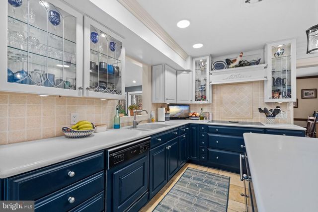 9614 HEATHER GREEN DR, Manassas, VA 20112