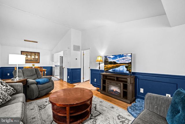 9614 HEATHER GREEN DR, Manassas, VA 20112