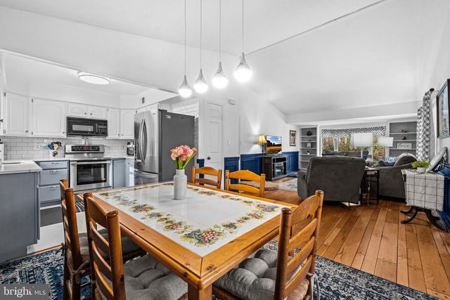 9614 HEATHER GREEN DR, Manassas, VA 20112