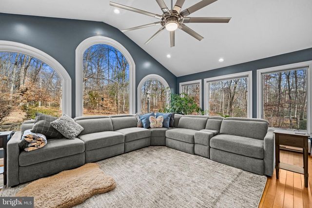 9614 HEATHER GREEN DR, Manassas, VA 20112