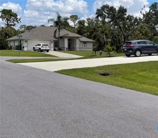 1173 Madeira ST, Port Charlotte, FL 33953