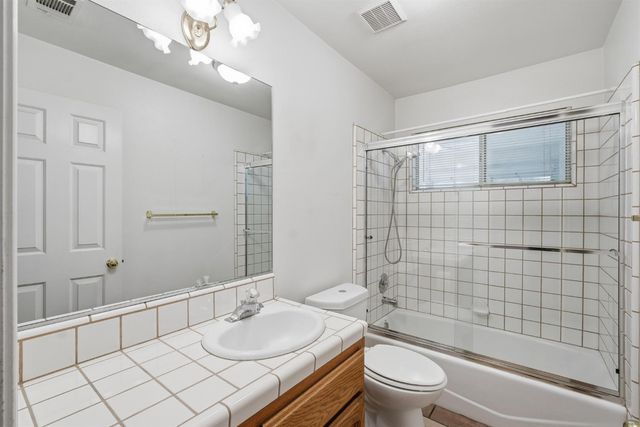1710 S Homsy Avenue, Fresno, CA 93727